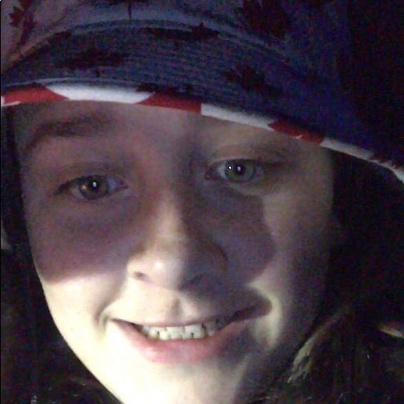 Hello - Picture 7 of 7